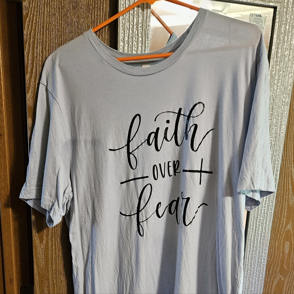 Faith Over Fear Graphic Tee - Light Blue